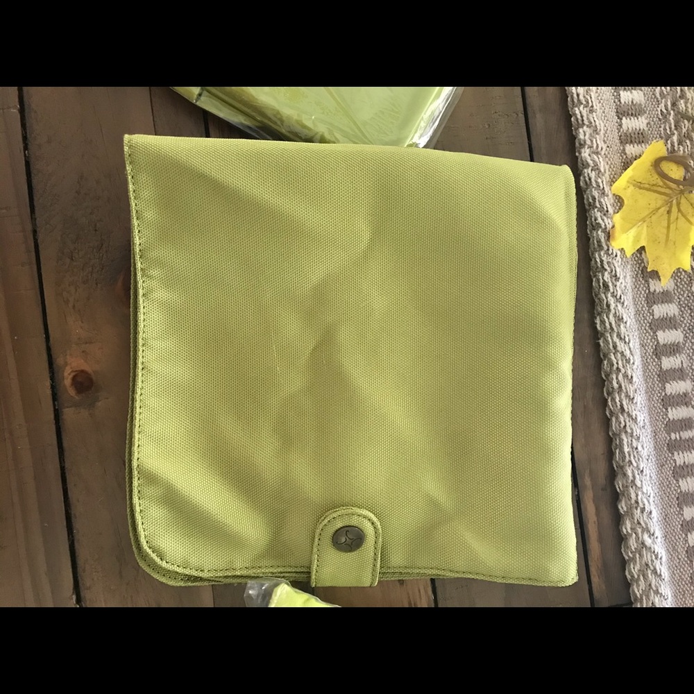 Petunia Pickle Bottom Diaper bag accessories - Picture 3 of 5